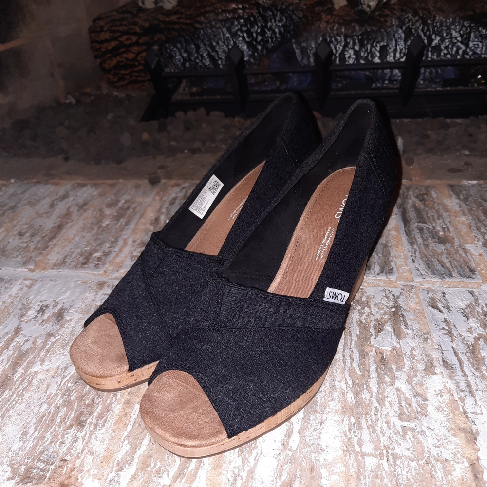 TOMS Women’s Black Peep-Toe Wedge Shoes